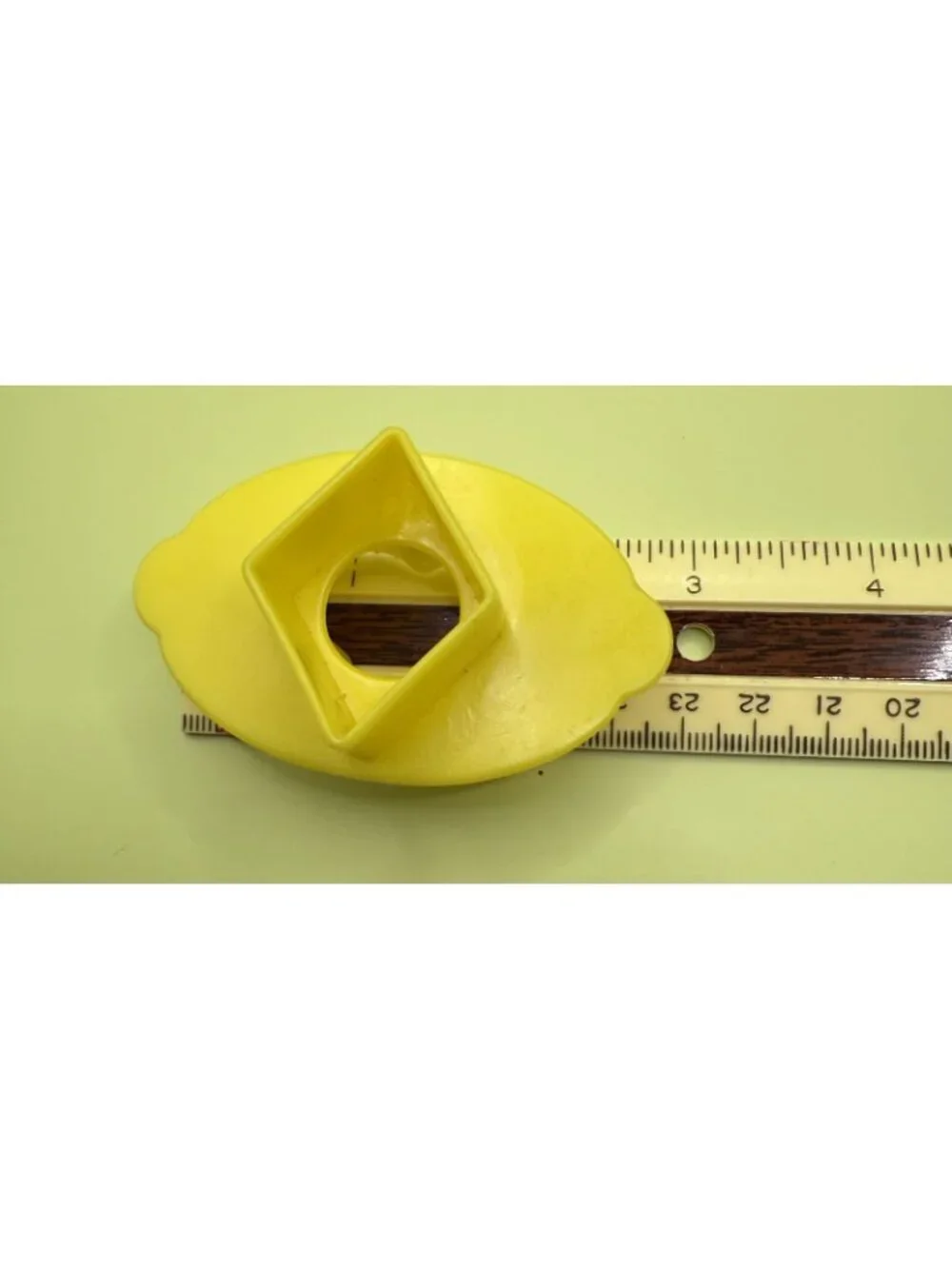 Play Dough Diamond And Club Two Sided  Cookie Cutter Art Mold Yellow 1 1/4”